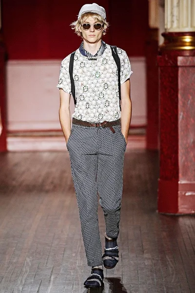 Look 27